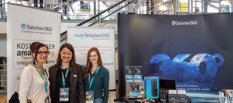 Das Bild zeigt den Stand von Solution 360 mit Anna Pianka