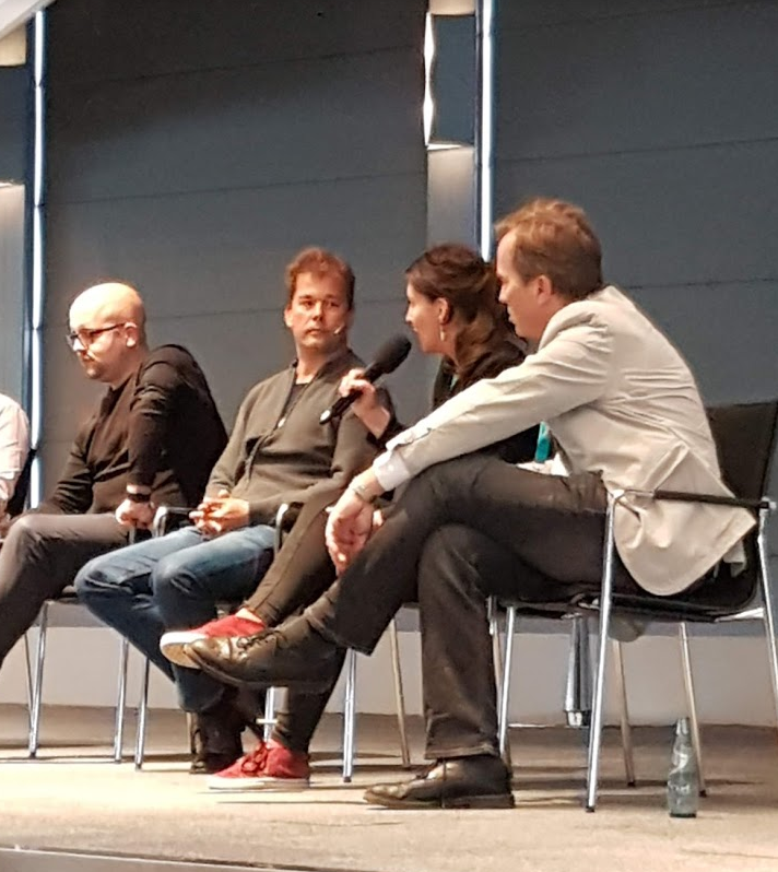 Die Referenten sprechen über den AMAZON Live Hack auf der Merchantday Bühne
