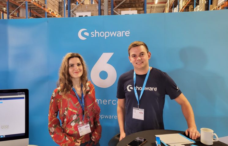 Shopware-Stand auf der E-Commerce BBQ 2022, Anna Pianka und Till Kestermann