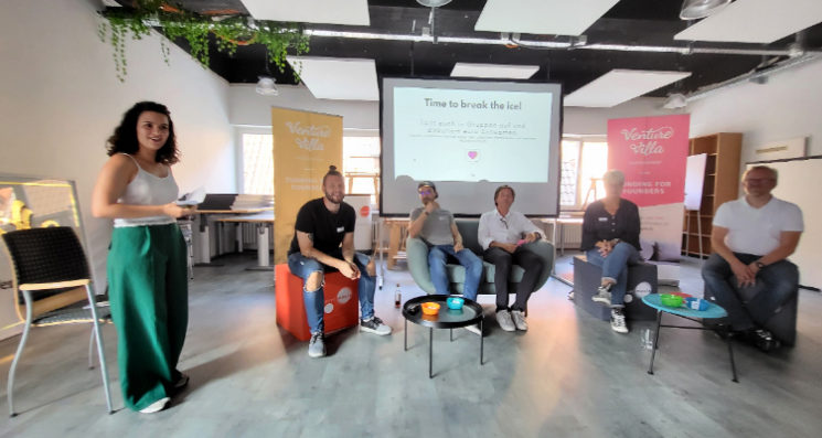 VentureVilla Network event Teil 13 - Selbstständigkeit plus minus Glück