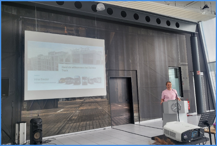 IHK Hannover Frauennetzwerktreffen bei der Daimler Truck AG Niederlassung Langenhagen vom 19.05.2025 - Vortrag von Irina Bieder