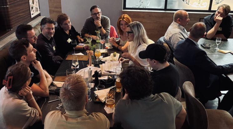 cDinner Auffindbarkeit bei ChatGPT Impulsvortrag mit Anna Pianka von der ABAKUS Internet Marketing GmbH