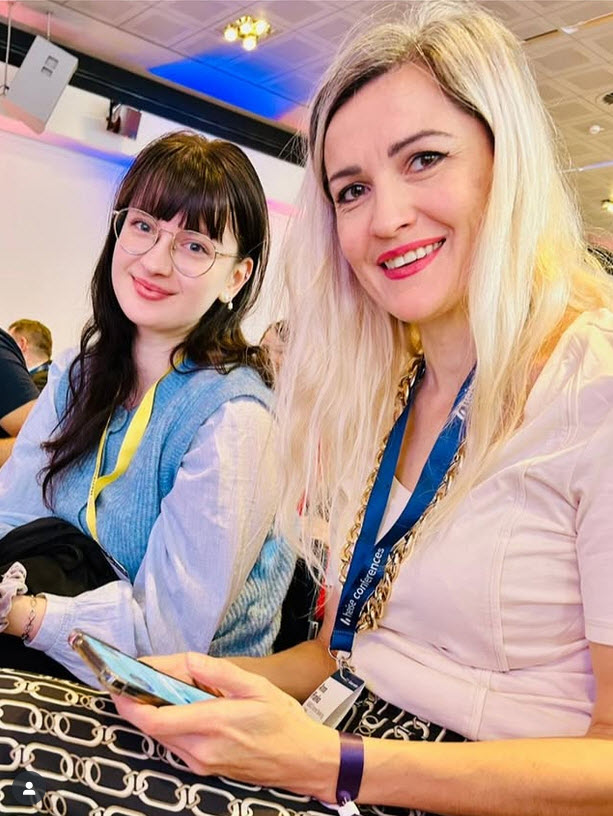 KI-Event in Hannover #Horizons25 mit Angelika Bogdon von SCINECT und Anna Pianka von ABAKUS Internet Marketing